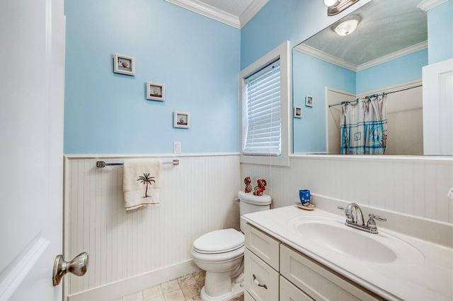 935 Clara Street, Crystal Beach, TX 77650