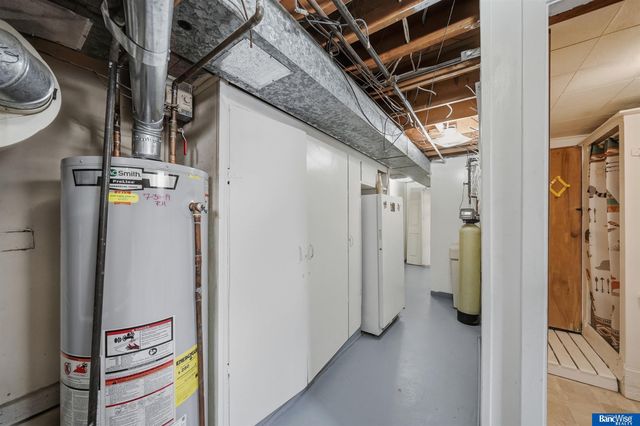 3615 S 15 Street, Lincoln, NE 68502