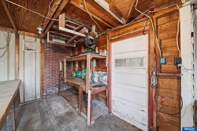 3615 S 15 Street, Lincoln, NE 68502