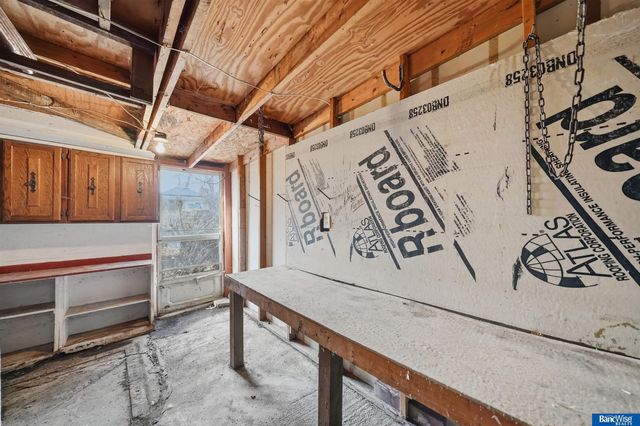 3615 S 15 Street, Lincoln, NE 68502