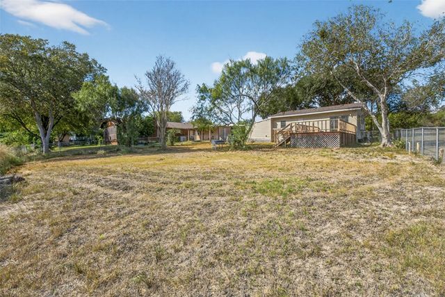 274 S Vista Dr, Sandia, TX 78383