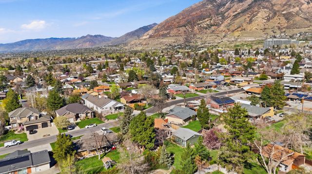 2400 E 6660 S, Cottonwood Heights, UT 84121