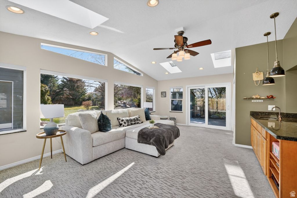 Image 15 of property listing at 2400 E 6660 S, Cottonwood Heights, UT 84121