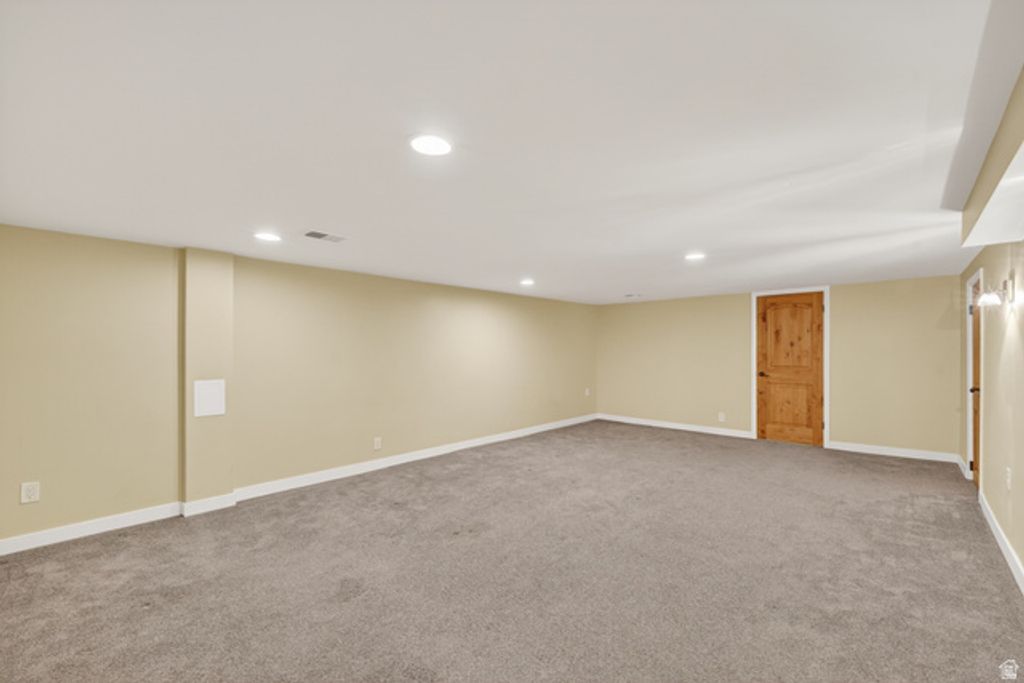 Image 26 of property listing at 2400 E 6660 S, Cottonwood Heights, UT 84121