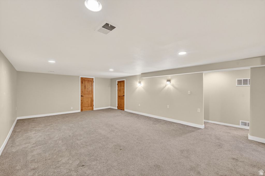 Image 27 of property listing at 2400 E 6660 S, Cottonwood Heights, UT 84121