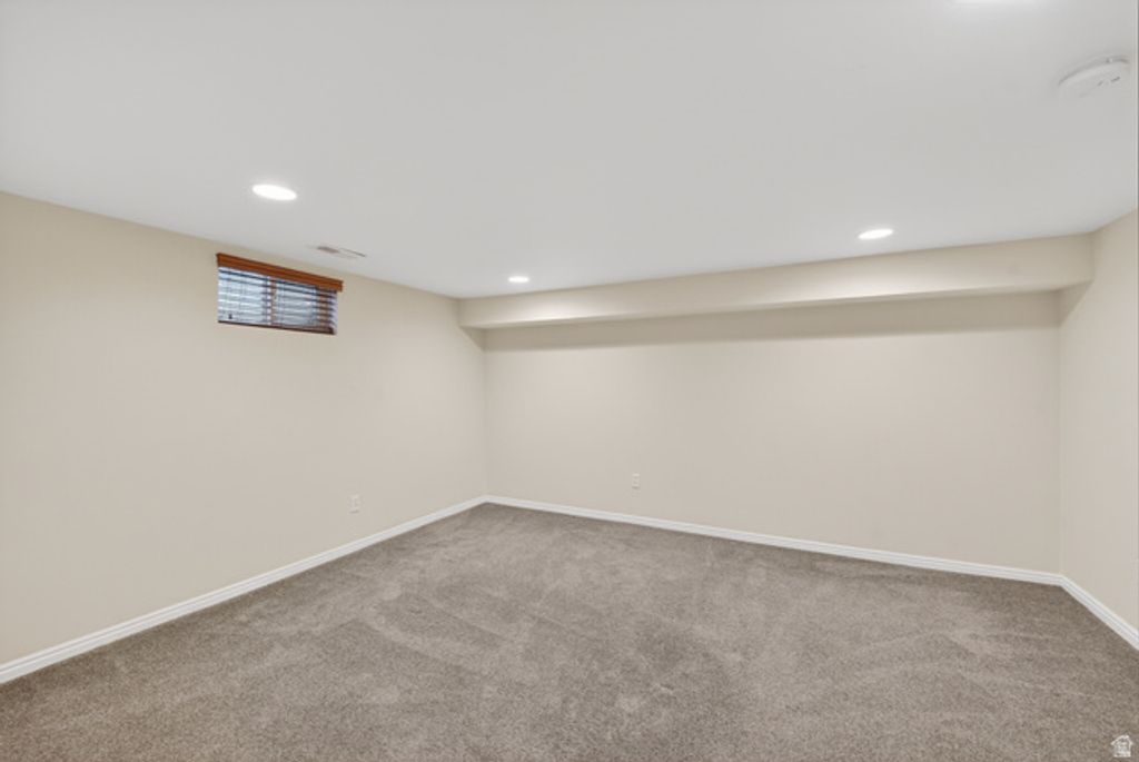 Image 30 of property listing at 2400 E 6660 S, Cottonwood Heights, UT 84121