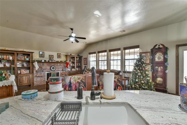 2395 County Road 1264, Blanchard, OK 73010