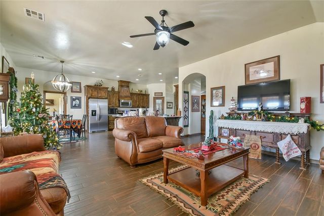 2395 County Road 1264, Blanchard, OK 73010