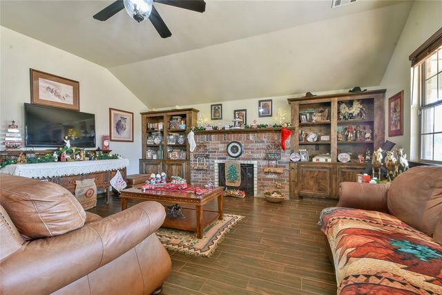 2395 County Road 1264, Blanchard, OK 73010