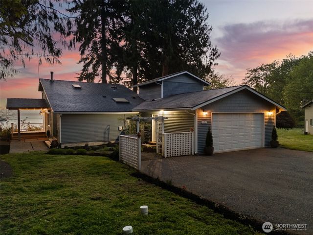 11212 NE Tiger Way, Kingston, WA 98346