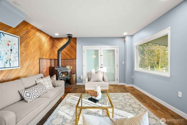 11212 NE Tiger Way, Kingston, WA 98346