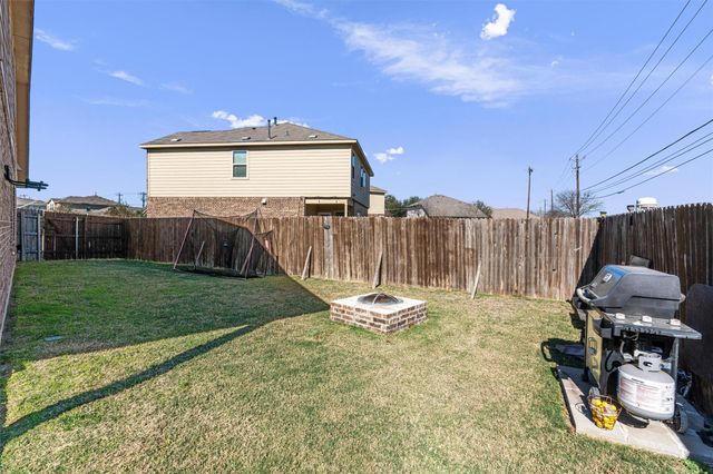327 Andesite TRL, Buda, TX 78610