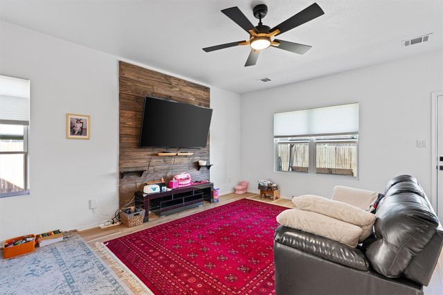 327 Andesite TRL, Buda, TX 78610