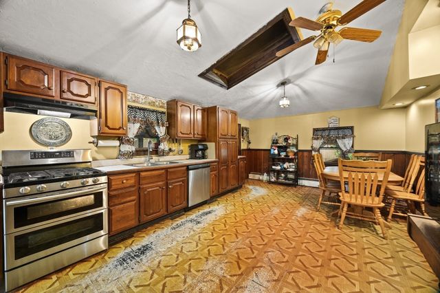 243 Bartlett Road, Plymouth, MA 02360