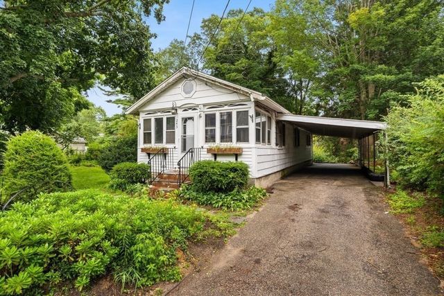 243 Bartlett Road, Plymouth, MA 02360