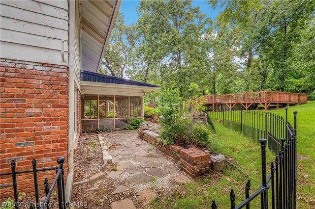 2218 S 46th Street, Fort Smith, AR 72903