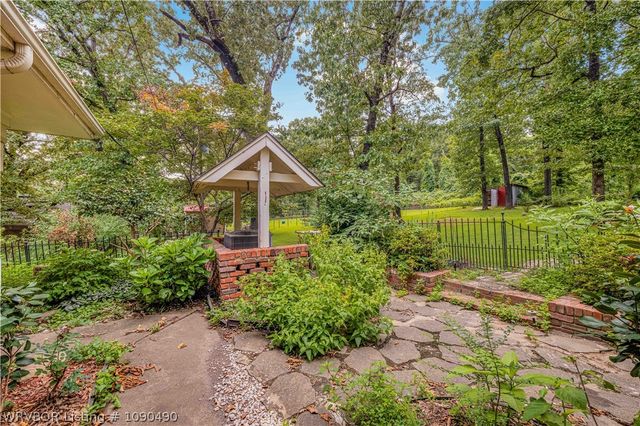 2218 S 46th Street, Fort Smith, AR 72903