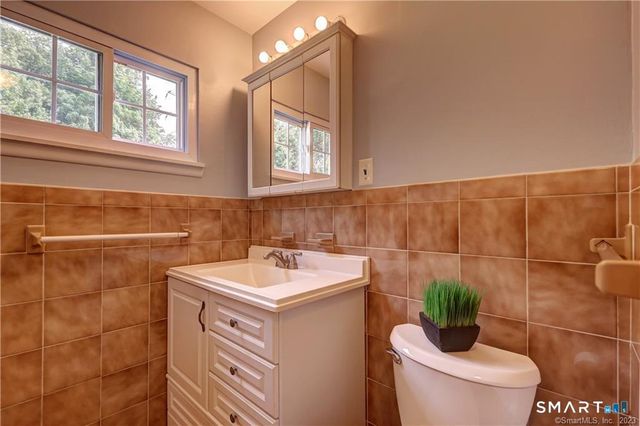24 Beau Street, Norwalk, CT 06850
