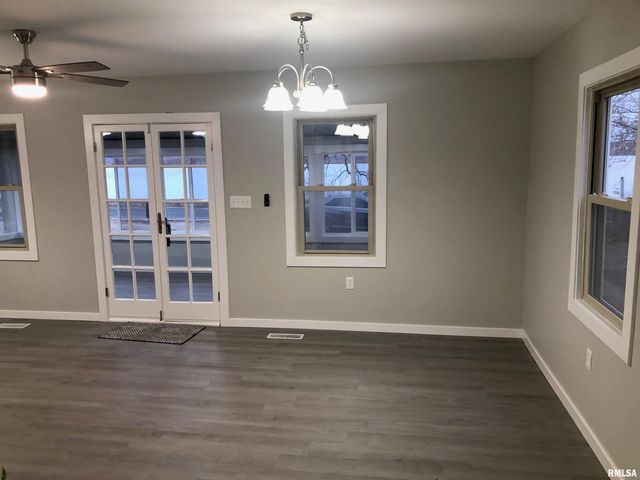 15045 N RIVER BEACH Drive, Chillicothe, IL 61523