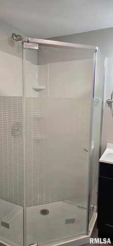 15045 N RIVER BEACH Drive, Chillicothe, IL 61523