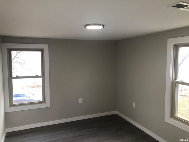 15045 N RIVER BEACH Drive, Chillicothe, IL 61523