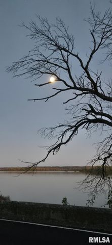 15045 N RIVER BEACH Drive, Chillicothe, IL 61523