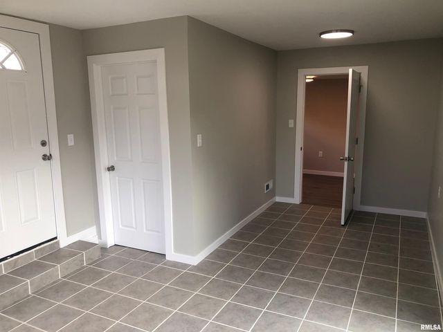 15045 N RIVER BEACH Drive, Chillicothe, IL 61523