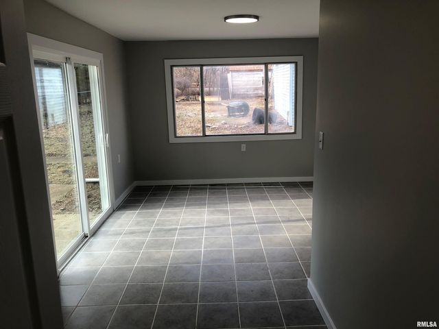 15045 N RIVER BEACH Drive, Chillicothe, IL 61523