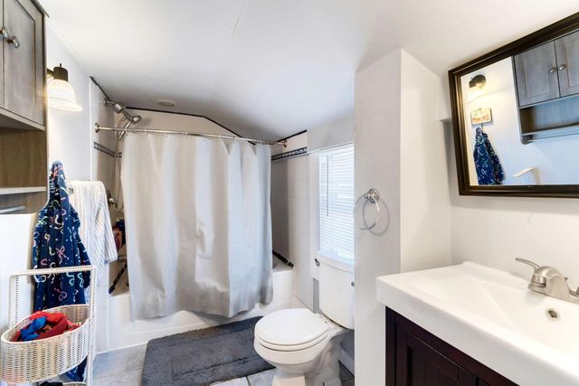 343 E Green Bay AVENUE, Saukville, WI 53080