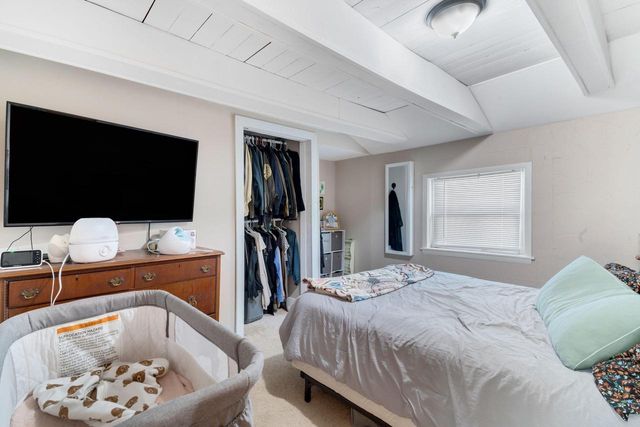 343 E Green Bay AVENUE, Saukville, WI 53080