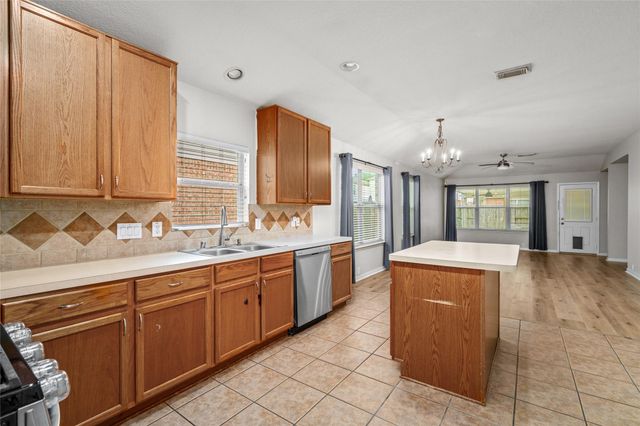 16527 Aberdeen Green Drive, Houston, TX 77095