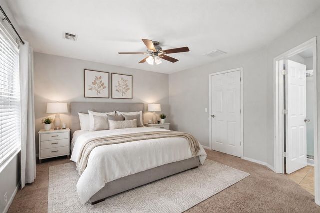 16527 Aberdeen Green Drive, Houston, TX 77095