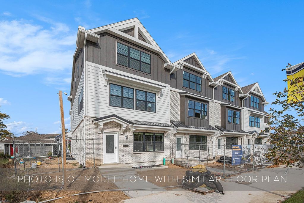 715 Saint Peter Street, South Bend, IN 46617