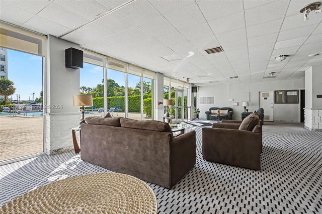 2100 Sans Souci Boulevard A603, North Miami, FL 33181