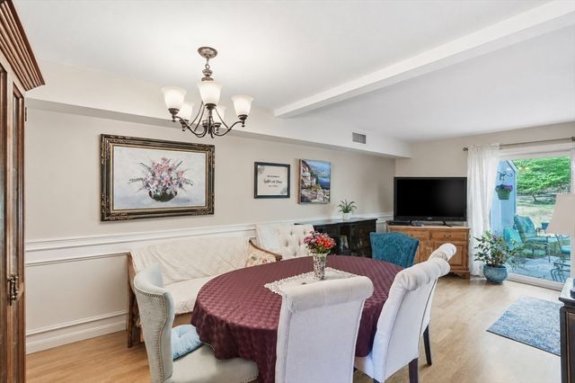 13 Beals Cove Rd F, Hingham, MA 02043