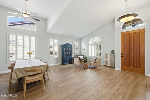 4332 E MELINDA Lane, Phoenix, AZ 85050