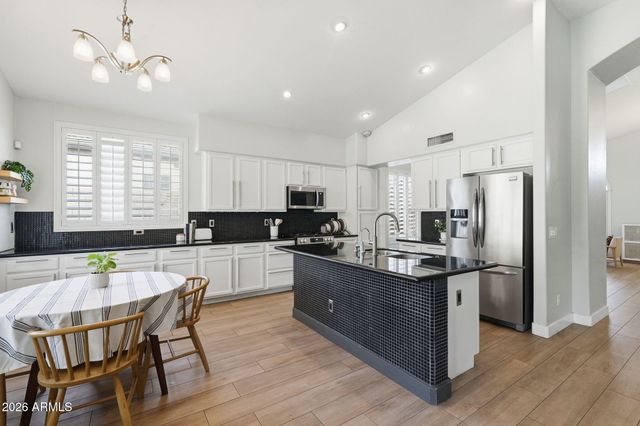 4332 E MELINDA Lane, Phoenix, AZ 85050