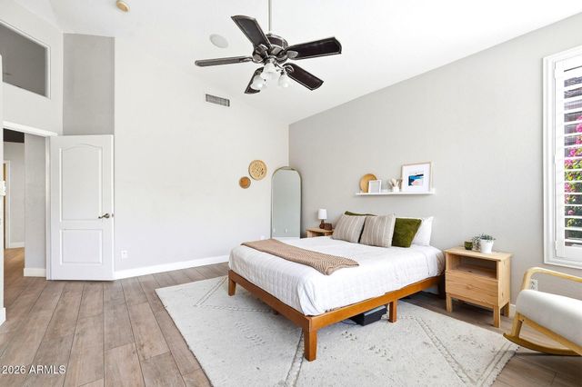 4332 E MELINDA Lane, Phoenix, AZ 85050