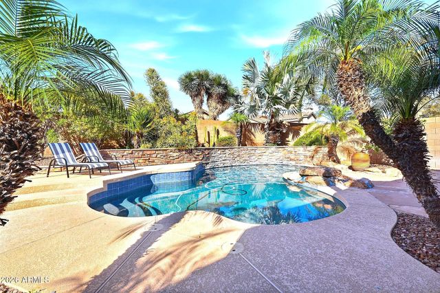 4332 E MELINDA Lane, Phoenix, AZ 85050