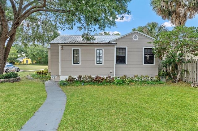 921 W CORAL STREET, Tampa, FL 33602