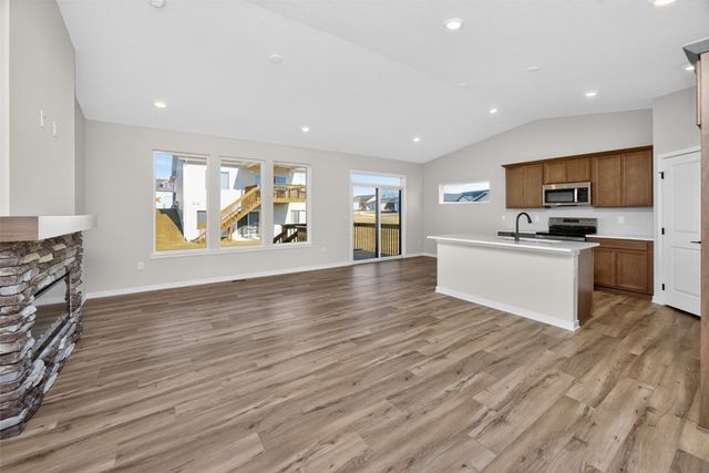 9345 Modena Lane, West Des Moines, IA 50266