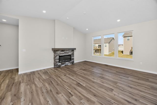 9345 Modena Lane, West Des Moines, IA 50266