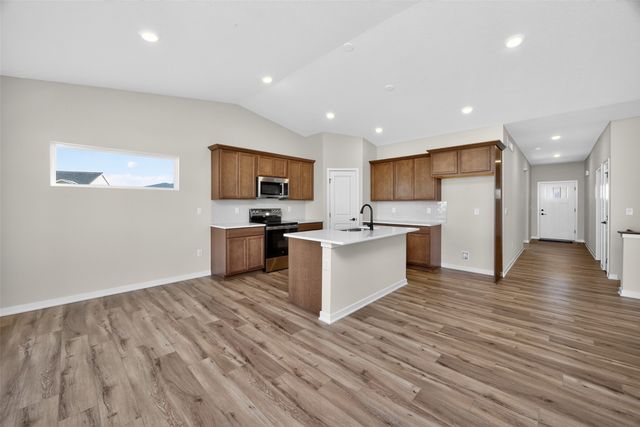 9345 Modena Lane, West Des Moines, IA 50266