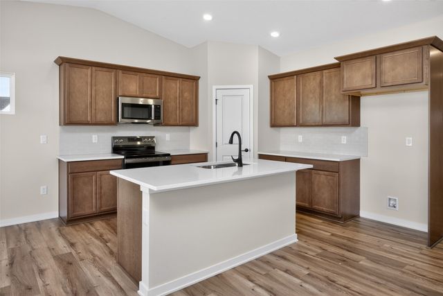 9345 Modena Lane, West Des Moines, IA 50266