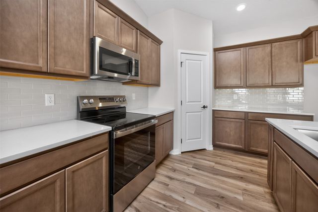 9345 Modena Lane, West Des Moines, IA 50266