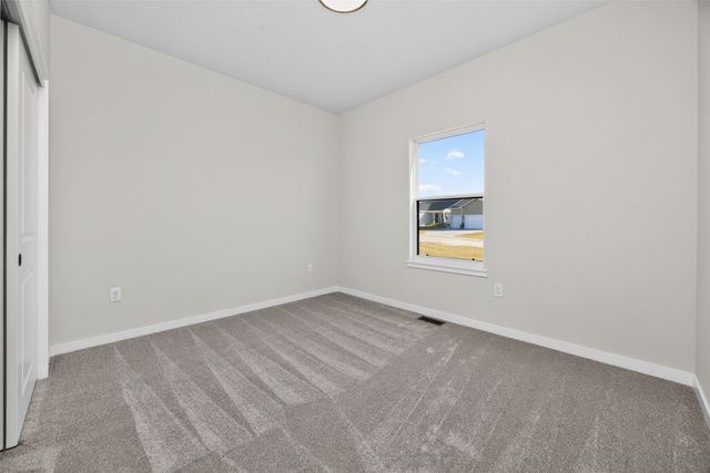 9345 Modena Lane, West Des Moines, IA 50266