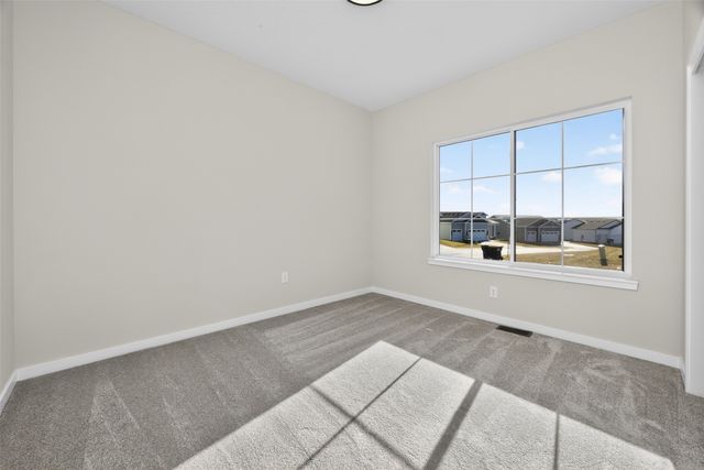 9345 Modena Lane, West Des Moines, IA 50266