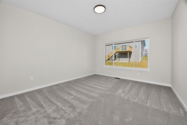 9345 Modena Lane, West Des Moines, IA 50266
