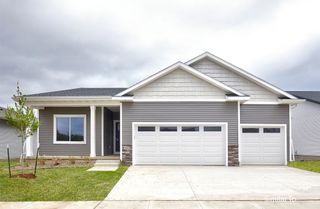9345 Modena Lane, West Des Moines, IA 50266