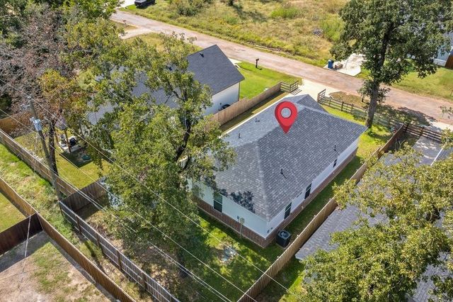 6105 Chickasaw Drive, Mabank, TX 75156